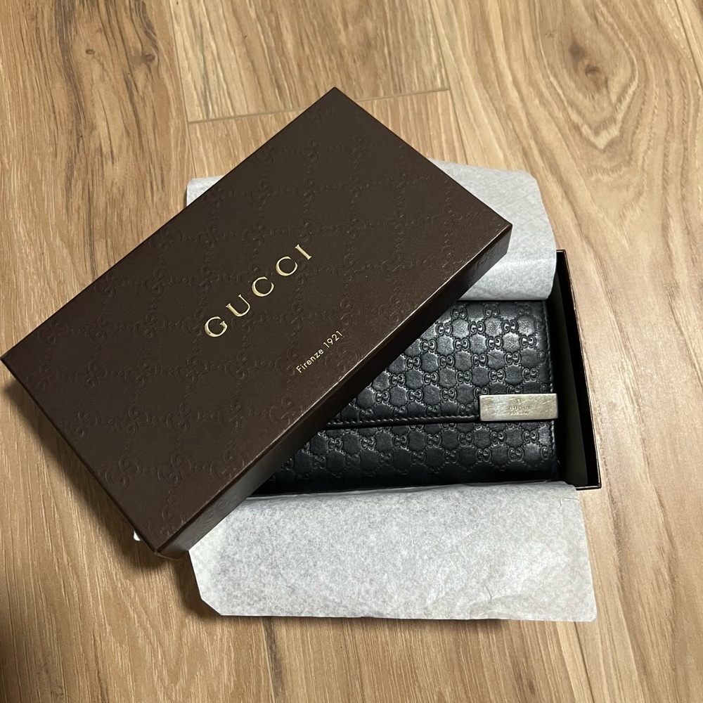 Dice Microguccissima Leather Chain Wallet, Black vintage
